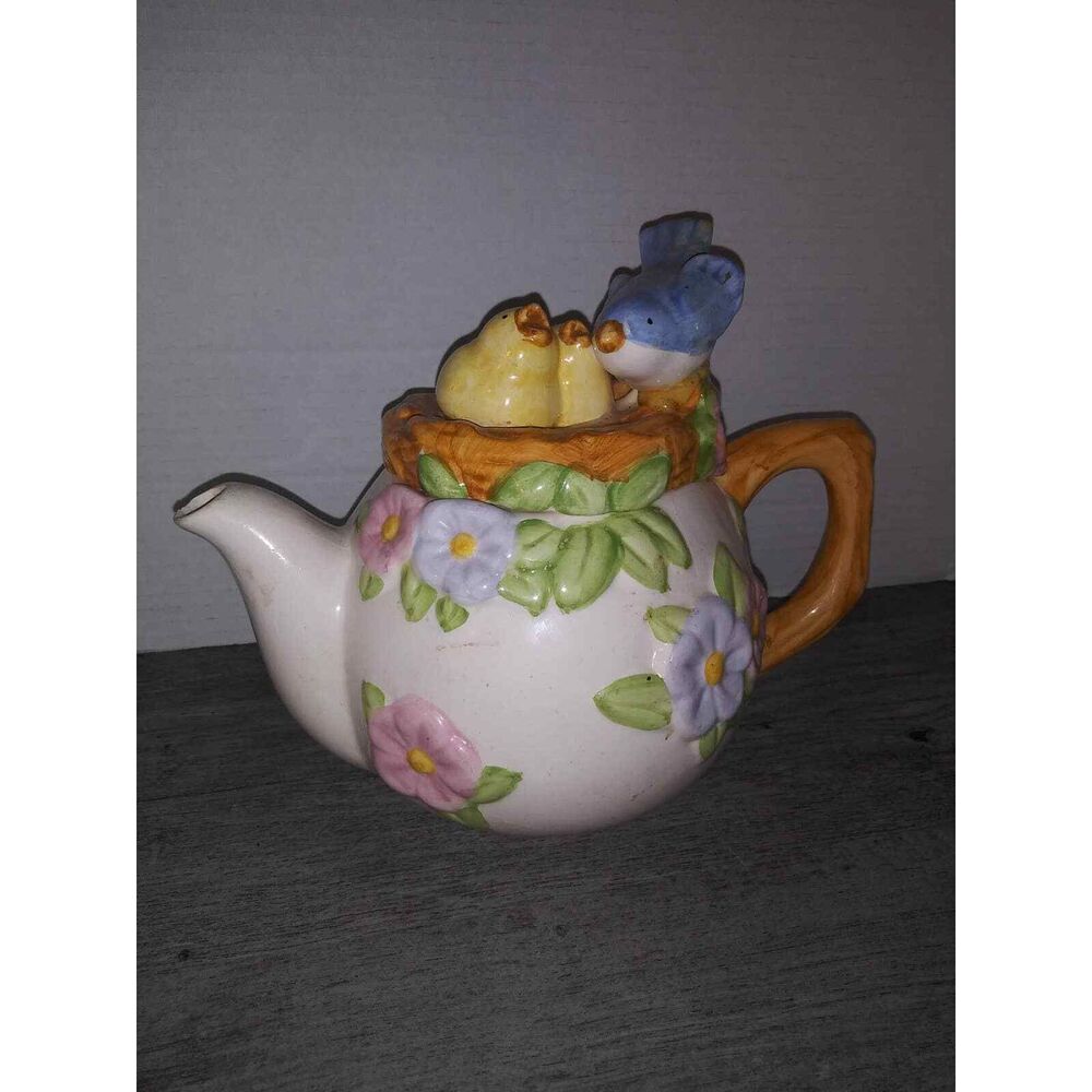 Vintage Teleflora Bird Nest Teapot Blue Bird Very Collectible Mom & Baby Birds